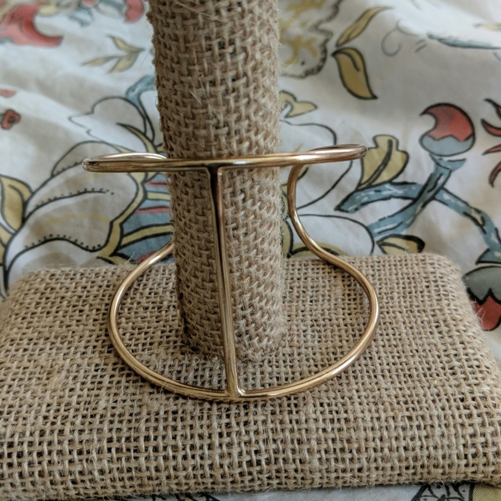 Gold wire cuff